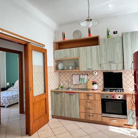 Una Stanza Nel Bunker Hotel Genoa Luaran gambar